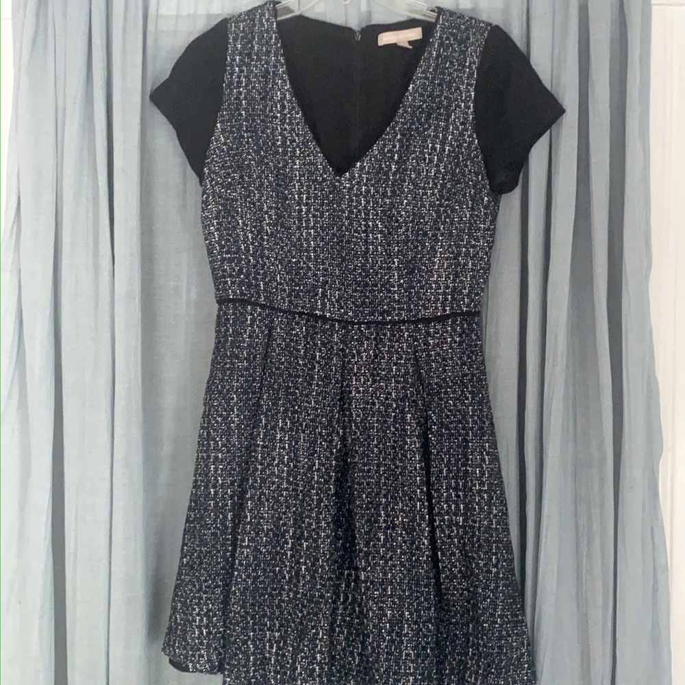 Short sleeve dress